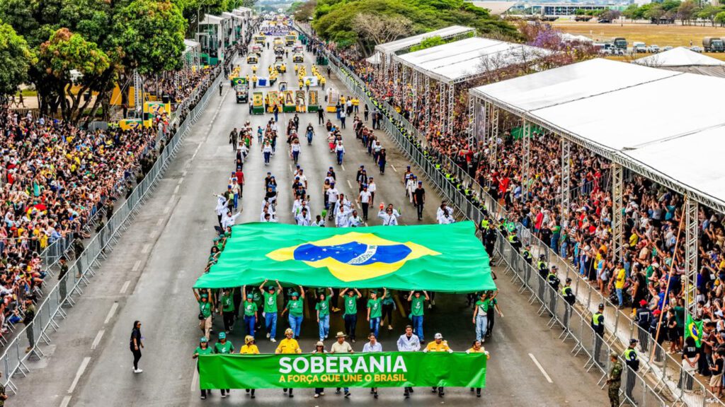 lula-participa-de-7-de-setembro-com motta-alcolumbre-e-fachin-tvt-news