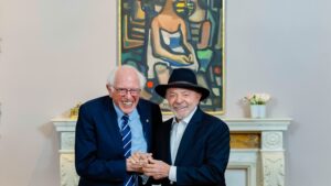 Da Redação 11 bernie-sanders-senador-dos-eua-discutiu-possivel-interferencia-nas-eleicoes-brasileiras-com-o-presidente-reuniao-tambem-abordou-desigualdade-conflitos-internacionais-e-inteligencia-artificial-foto-ricardo-stuckert