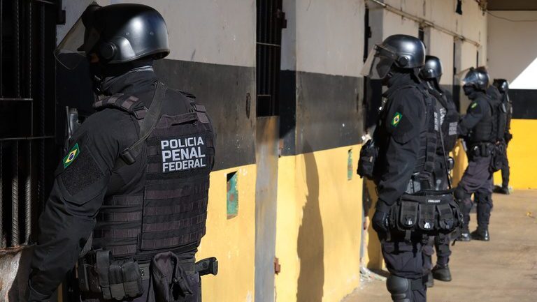 estrategia-leva-aos-estados-praticas-e-recursos-tecnologicos-adotados-no-sistema-penitenciario-federal-para-prevenir-comunicacoes-ilicitas-no-crime-organizado-e-reforcar-a-seguranca-das-unidades-foto-divulgacao-dcom-senappen