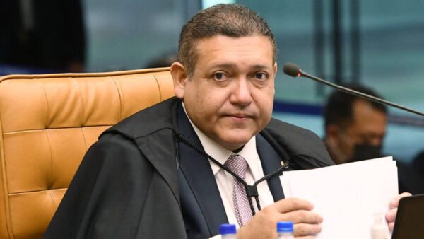 mensagens-ligadas-ao-caso-banco-master-pagamentos-ao-filho-do-ministro-nunes-marques-e-mudanca-em-declaracao-de-impedimento-levantam-questionamentos-foto-carlos-moura-stf