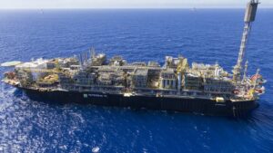 autorizacao-do-ibama-contempla-tres-pocos-no-mesmo-bloco-onde-a-estatal-encontrou-petroleo-em-agosto-exploracao-comercial-ainda-depende-de-novos-estudos-foto-andre-ribeiro-agencia-petrobras