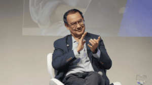 Em-nota,-a-USP-afirma-que-augusto-Cury-atuou-apenas-como-professor-convidado-entre-2020-e-2022,-em-uma-disciplina-sobre-“Gestão-da-Emoção”.---Foto:-Divulgação/Campanha-Augusto-Cury-|-TVT-News