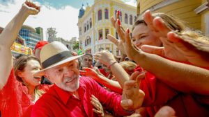 lula-povo-popularidade-governo-lula-desenrola-programa-negociacao-dividas