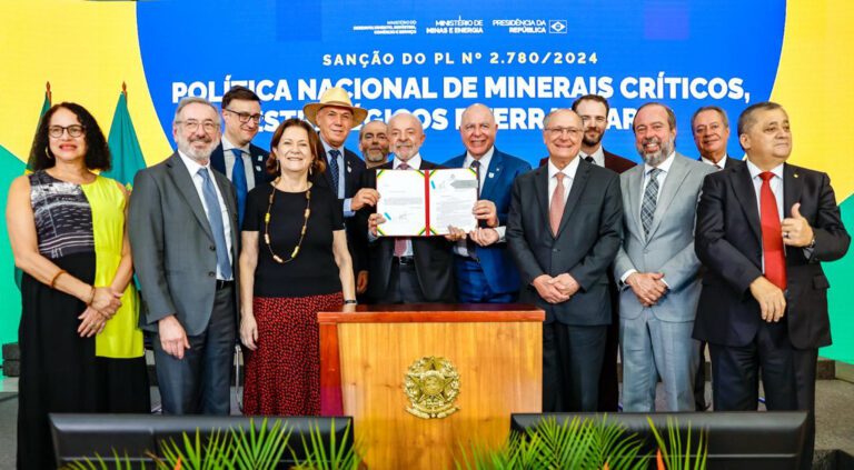 lula-sanciona-lei-minerais-criticos