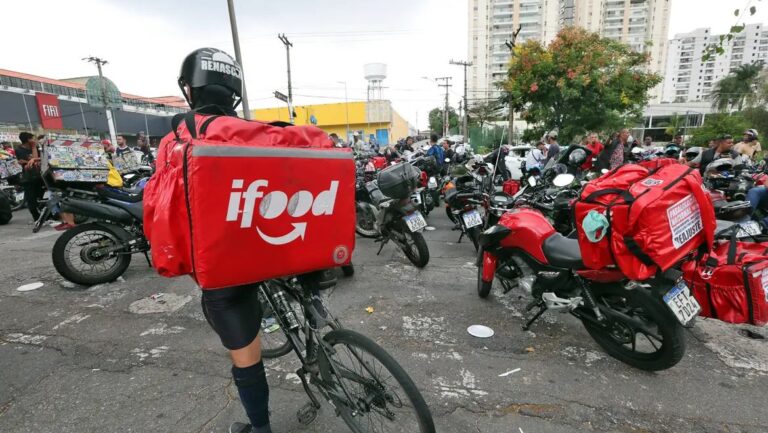 TVTNews 10 rendimento-hora-de-quem-trabalha-atraves-de-aplicativo-e-12-menor-que-o-dos-nao-plataformizados-foto-paulo-pinto-agencia-brasil
