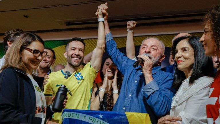em-pronunciamento-apos-a-vitoria-lula-diz-que-falara-diretamente-com-os-brasileiros-para-apresentar-suas-acoes-e-evitar-interpretacoes-distorcidas-discurso-tambem-abordou-educacao-saude-seguranca-publica-economia-digital-e-meio-ambiente-foto-ricardo-stuckert