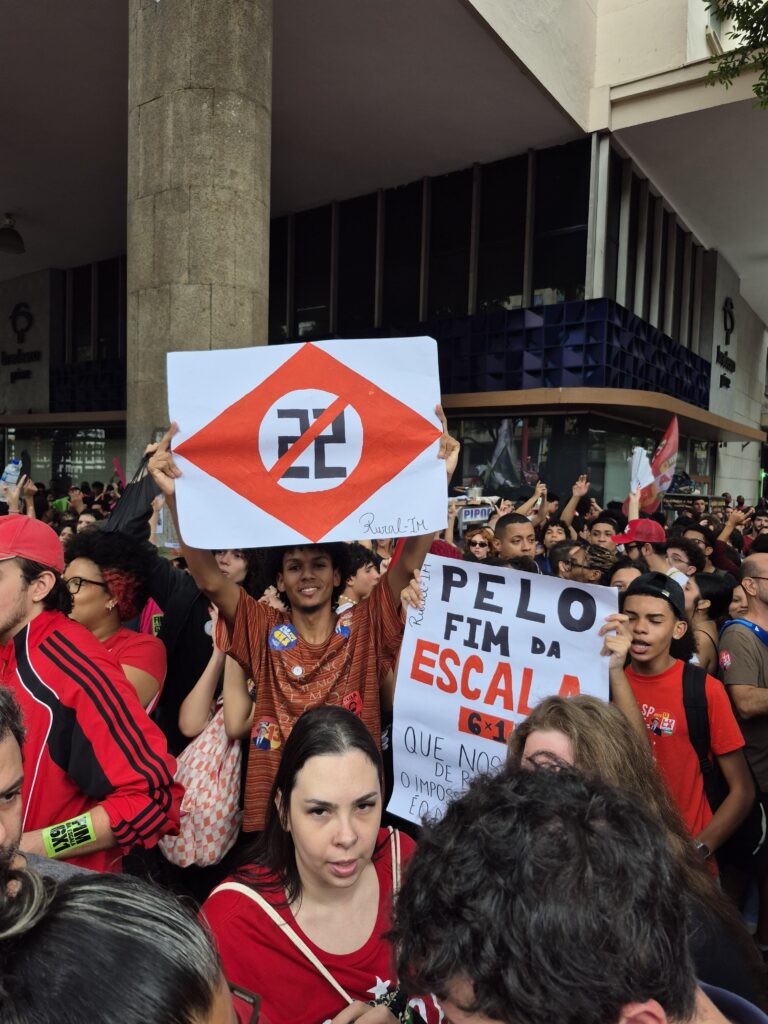 Estudantes ocupam Centro do Rio em ato contra a extrema-direita 1