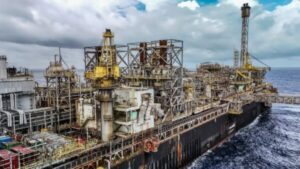 TVTNews 24 achado-foi-registrado-pela-petrobras-durante-a-perfuracao-de-poco-na-bacia-da-foz-do-amazonas-estatal-ainda-vai-analisar-caracteristicas-e-potencial-do-petroleo-encontrado-foto-rafa-neddermeyer-agencia-brasil