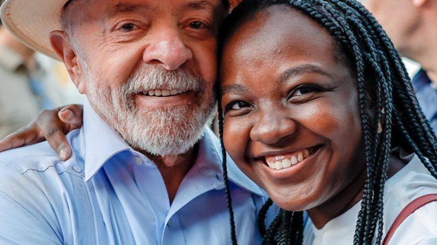 Conheça Ana Elisa: recordista de votos, sucesso nas redes sociais e o novo rosto da esquerda brasileira 2 ana-elisa-deputada-federal-pt-minas-gerais