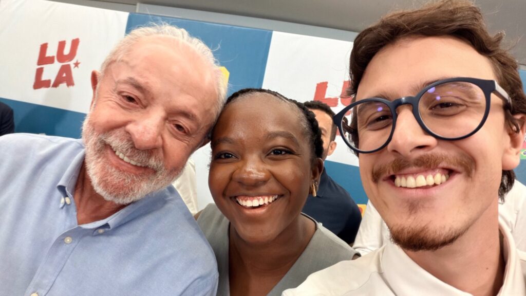 As novas lideranças da esquerda eleitas em 2026 11 novas-liderancas-esquerda-2026-lula-eleicoes-eleicao-segundo-turno-2-turno-vira-voto-guilherme-cortez-luna-ana-elisa-ana-julia-janones-anielle-franco-juventude-escala-6x1-congresso-esquerda-parlamentares-deputados-deputadas-senadores-senadoras-deputada-deputado