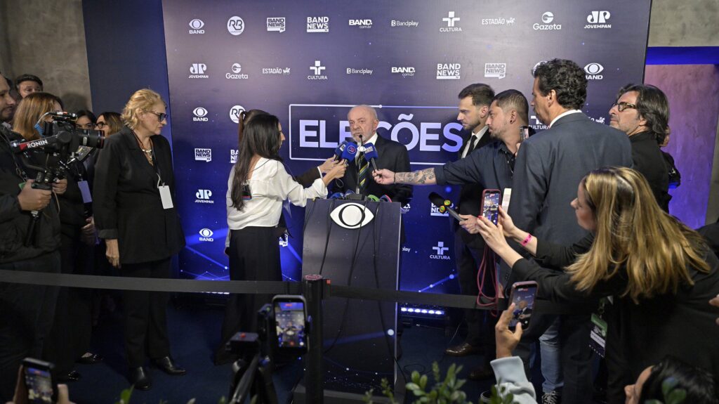 Acompanhe o Debate da Band ao vivo: Lula x Flávio Bolsonaro 2 tvt-news-datafolha-quaest-pesquisa-pesquisas-eleicoes-lula-x-flavio-debate-debate-na-band-bandeirantes-debate-globo-tv-globo-debate-na-globo-pesquisas-pesquisa-datafolha-quaest-vox-debate-da-band-debate-lula-x-flavio-bolsonaro-lulaxflaviobolsonaro