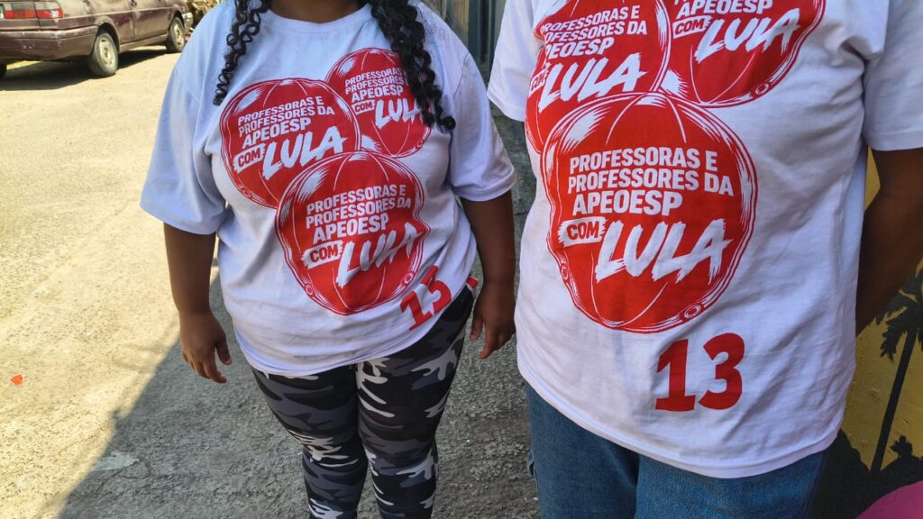 mulheres-agredidas-pm-tirar-camisetas-lula