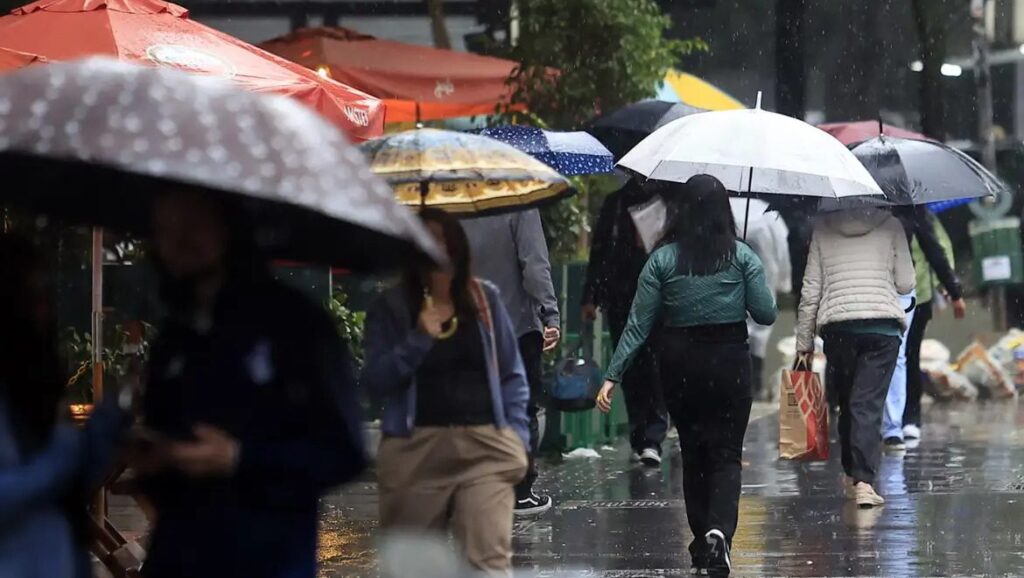 capital-deve-ter-temperaturas-na-casa-dos-20°c-e-pancadas-de-chuva-ao-longo-do-fim-de-semana-prolongado-segunda-feira-2-dia-de-finados-pode-ter-chuvas-mais-intensas-foto-paulo-pinto-agencia-brasil