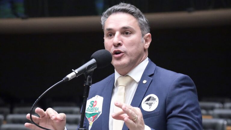 zucco-se-elege-para-o-governo-do-rio-grande-do-sul-em-primeiro-turno-foto-thiago-cristino-camara-dos-deputados