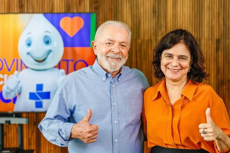 programa-de-vacinacao-do-brasil-e-destaque-no-cenario-mundial-o-presidente-lula-e-a-ministra-da-saude-nisia-trindade-foto-ricardo-stuckert-pr-tvt-news