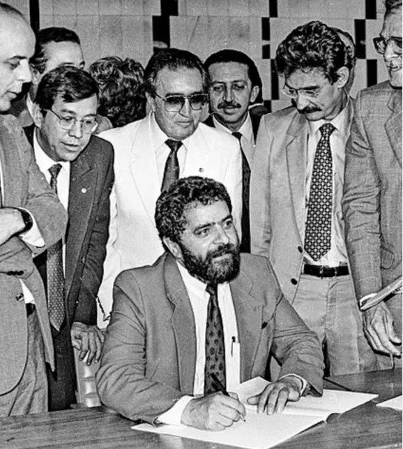 Lula faz 80 anos e está pronto para o 4° mandato 5 -lula-faz-80-anos-neste-domingo-lula-durante-a-assembleia-constituinte-foto-reproducao-instituto-lula-tvt-news-lula-faz-80-anos