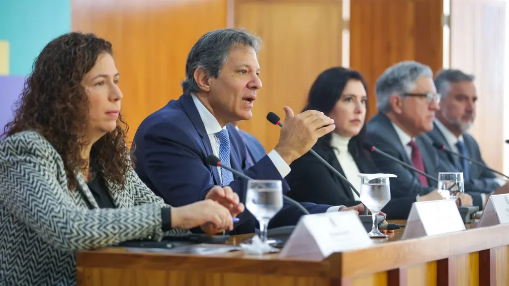 haddad-explica-a-proposta-de-reforma-tributaria-fernando-haddad-explica-a-isencao-no-imposto-de-renda-e-novo-pacote-tributario-foto-diogo-zacarias-ministerio-da-fazenda-tvt-news