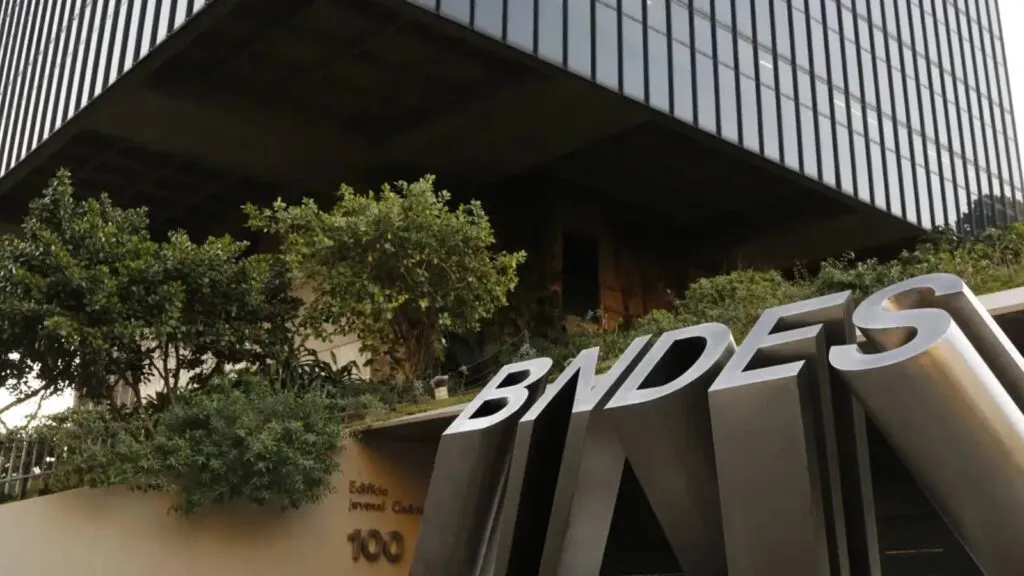 bndes-divulga-resultado-final-de-concurso-confira-novos-empregados-sao-o-futuro-do-banco-disse-mercadante-foto-fernando-frazao-abr-tvt-news