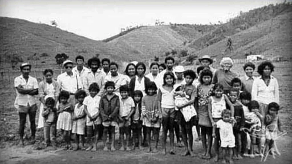 justica-mantem-sentenca-condena-estado-por-danos-contra-indigenas-krenak-familias-krenak-na-fazenda-guarani-apos-deslocamento-forcado-ligia-simonian-conselho-indigenista-missionario-cimi-tvt-news
