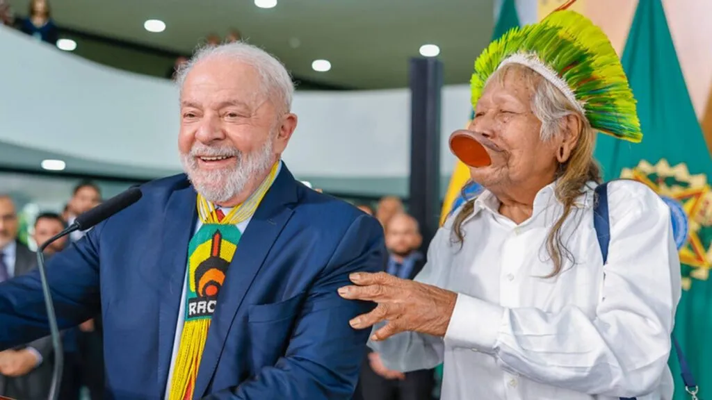 lula-confirma-viagem-ao-territorio-xingu-na-proxima-sexta-feira--lula-e-raoni-se-encontraram-pela-ultima-vez-no-ano-passado--foto-ricardo-stuckert-pr-tvt-news