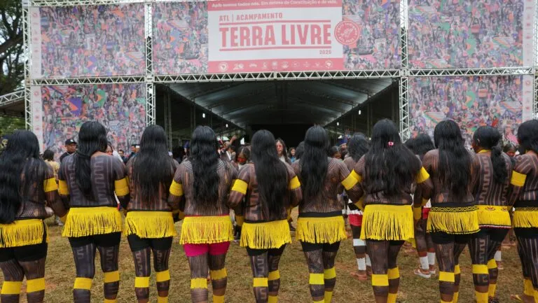 mais-de-6-mil-indigenas-se-reunem-no-acampamento-terra-livre-o-acampamento-terra-livre-atl-a-maior-assembleia-dos-povos-e-organizacoes-indigenas-do-brasil-acontece-em-brasilia-foto-fabio-rodrigues-pozzebom-agencia-brasil-tvt-news