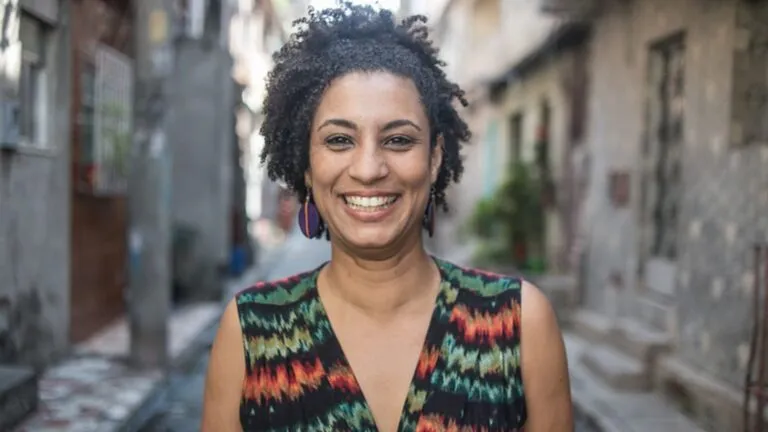 camara-aprova-criacao-dia-marielle-franco-14-marco-manter-nome-marielle-vivo-ato-justica-ressalta-luyara-franco-filha-vereadora-bernardo-guerreiro-midia-ninja-tvt-news