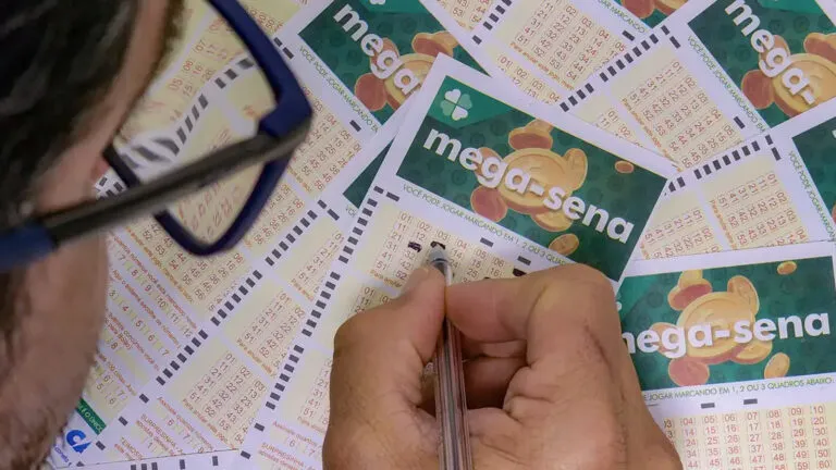 TVTNews 5 mega-sena-novamente-sem-ganhador-premio-sobe-para-r$-55-milhoes-apostas-podem-ser-realizadas-em-qualquer-lotérica-aplicativo-ou-site-da-caixa-rafa-neddermeyer-agencia-brasil-tvt-news