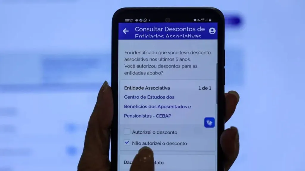 segurados-do-inss-podem-pedir-devolucao-de-descontos-ilegais-podem-ocorrer-instabilidades-no-aplicativo-por-causa-do-alto-volume-de-acessos-foto-joedson-alves-agencia-brasil-tvt-news