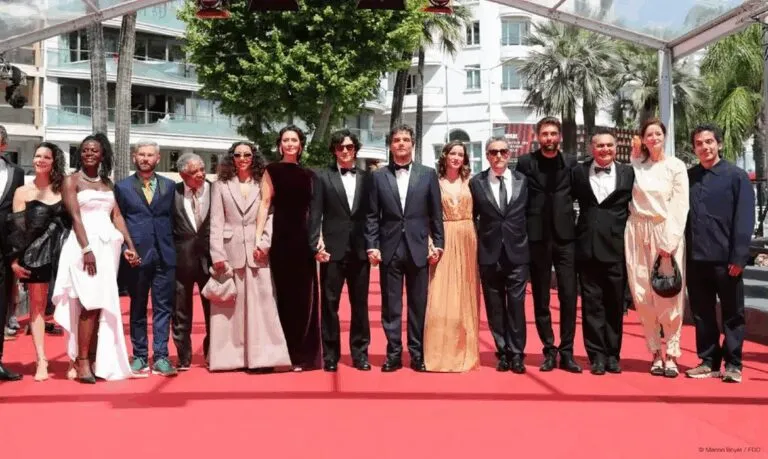 Produção-o-agente-secreto-de-Kleber-Mendonça-é-candidata-à-Palma-de-Ouro.-Foto:-festivaldecannes/Instagram-tvt-news