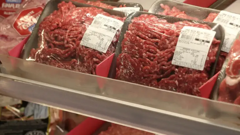 sao-paulo-carnes-bovina-e-de-porco-mais-baratas-a-queda-nos-precos-em-sao-paulo-ocorreu-mesmo-em-um-cenario-de-valorizacao-das-exportacoes-foto-fabio-rodrigues-pozzebom-agencia-brasil-tvt-news