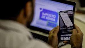 receita-paga-maior-lote-de-restituicao-ir-sexta-30-a-consulta-da-restituicao-esta-liberada-desde-o-dia-23-foto-joedson-alves-agencia-brasil-tvt-news