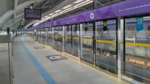 TVTNews 23 apos-morte-passageiro-linha-5-barreiras-trem-estacoes-da-linha-5-lilas-nao-tem-sensores-de-presenca-na-porta-de-seguranca-foto-wikimedia-commons