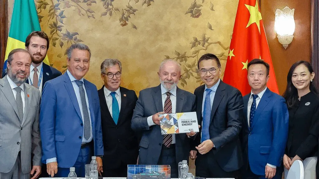 empresa-da-china-investira-us-1-bi-na-producao-de-saf-no-brasil-presidente-lula-durante-audiencia-concedida-ao-presidente-da-envision-lei-zhang-foto-ricardo-stuckert-pr-tvt-news