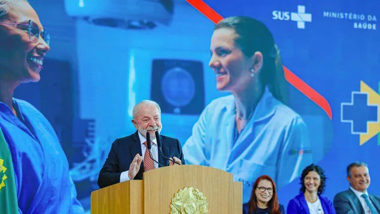 governo-lula-lanca-programa-agora-tem-especialistas-o-presidente-lula-durante-o-lancamento-da-agora-tem-especialistas-o-povo-tem-pressa-a-periferia-tem-pressa-e-as-pessoas-das-cidades-menores-tem-pressa-foto-ricardo-stuckert-pr-tvt-news