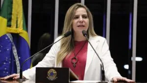 deputada-pede-mpf-pf-explicacoes-evento-pl-big-techs-treinamentos-inteligencia-artificial-criacao-conteudo-deepfakes-divulgacao-camara-dos-deputados