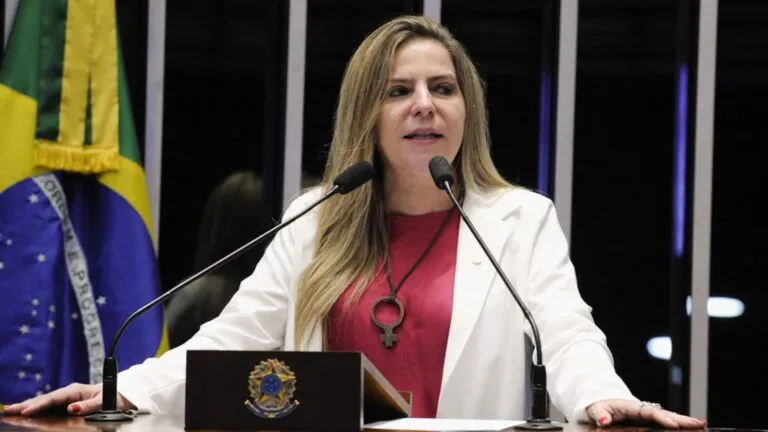 deputada-pede-mpf-pf-explicacoes-evento-pl-big-techs-treinamentos-inteligencia-artificial-criacao-conteudo-deepfakes-divulgacao-camara-dos-deputados