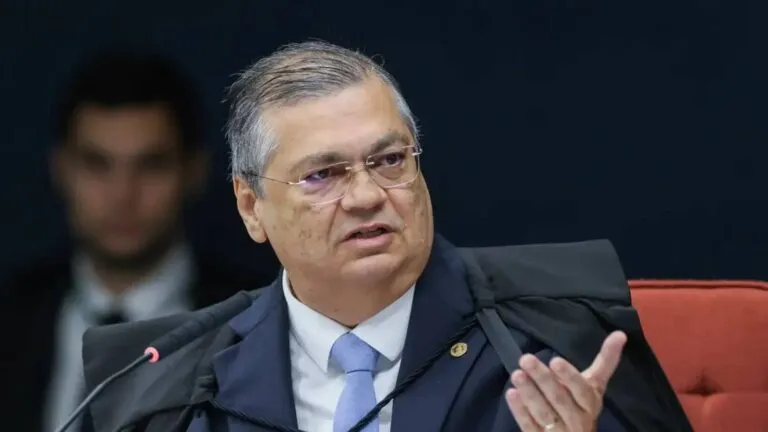 dino-suspende-multa-de-1-milhao-por-dia-contra-professores-do-df-compromete-a-liberdade-sindical-e-a-efetividade-do-direito-de-greve-disse-dino-foto-antonio-augusto-stf-tvt-news