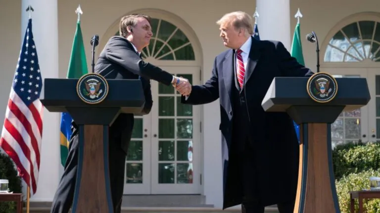 itamaraty-convoca-diplomata-dos-eua-apos-apoio-a-bolsonaro-ministerio-considerou-a-nota-grave-e-anormal-foto-embaixada-eua-tvt-news
