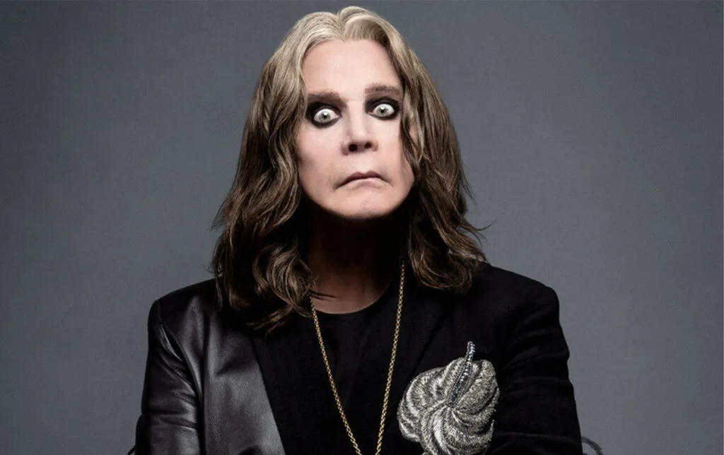 Ozzy Osbourne morre aos 76 anos; relembre sua carreira 3 ozzy-osbourne-ross-halfin-reproducao-tvt-news