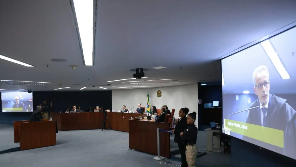 julgamento-de-bolsonaro-ao-vivo-assista-ao-julgamento-mais-importante-da-historia-advogados-fazem-a-defesa-dos-reus-da-trama-golpista-foto-luiz-silveira-stf-tvt-news