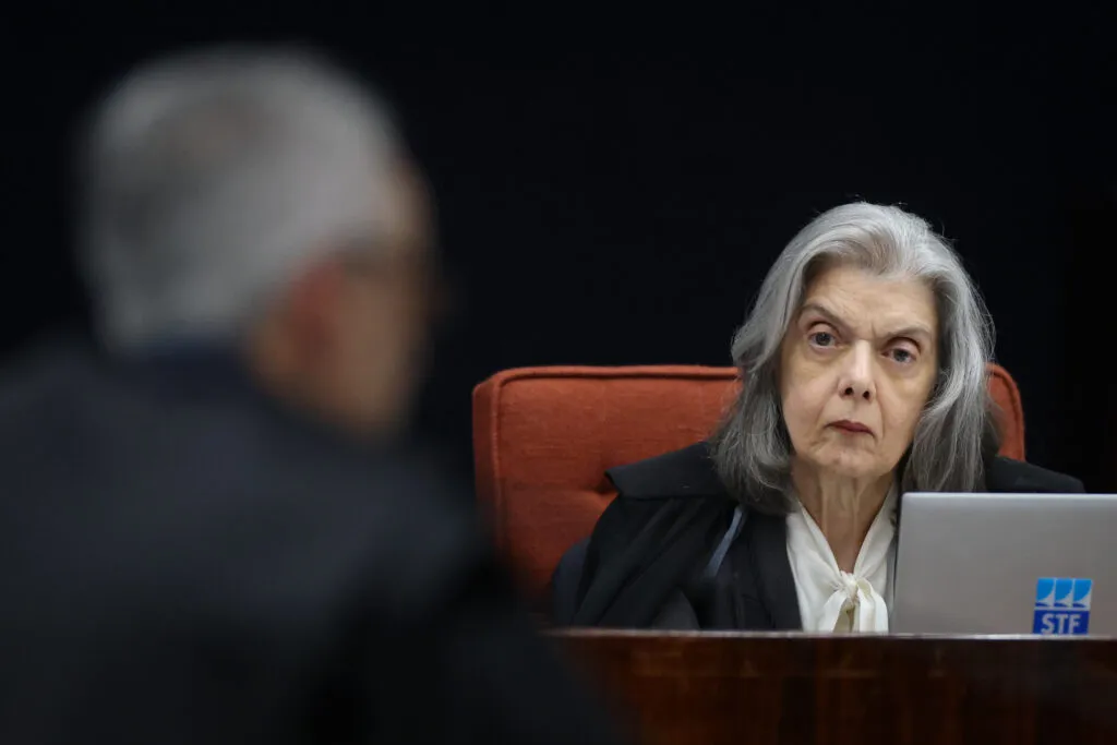 julgamento-de-bolsonaro-ao-vivo-assista-ao-julgamento-mais-importante-da-historia-ministra-carmen-lucia-rebate-advogado-de-ramagem-o-senhor-sabe-a-diferenca-entre-voto-impresso-e-voto-auditavel-foto-gustavo-moreno-stf-tvt-news