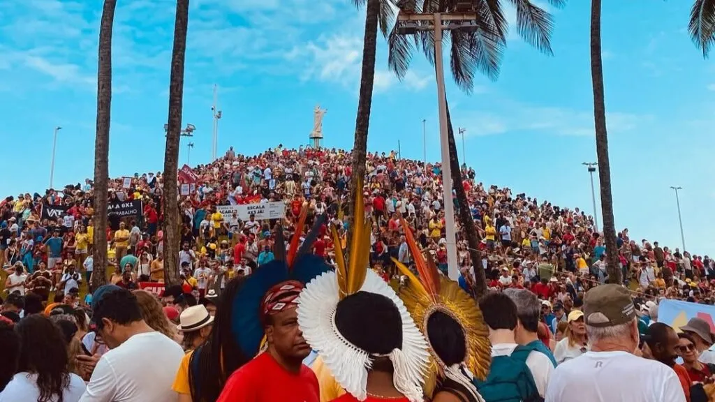 confira-manifestacao-em-salvador-contra-anistia-e-pec-da-blindagem-milhares-de-pessoas-em-salvador-para-protestar-contra-anistia-e-pec-da-blindagem-imagem-midia-ninja-tvt-news