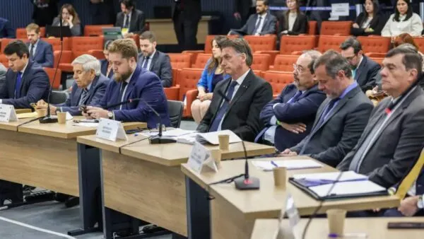 recursos-de-bolsonaro-e-outros-reus-devem-comecar-a-ser-julgados-em-7-de-novembro-bolsonaro-e-aliados-no-banco-dos-reus-durante-julgamento-da-trama-golpista-foto-gustavo-moreno-stf-tvt-news