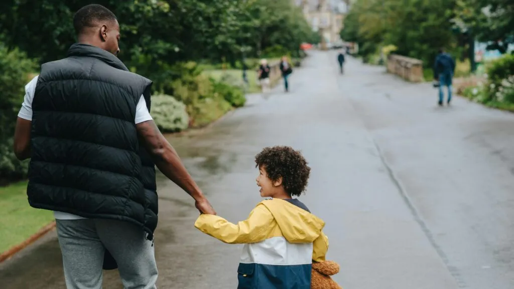 camara-aprova-aumento-licenca-paternidade-20-dias-esta-prevista-a-criacao-do-salario-paternidade-pago-pelo-inss-foto-pexels-tvt-news