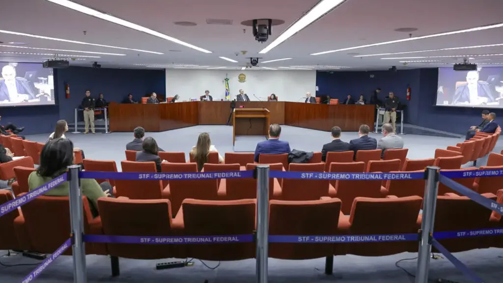 STF-tem-maioria-para-condenar-mais-cinco-reus-da-trama-golpista-rosinei-coutinho-stf-tvt-news