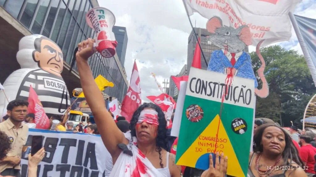 47-dos-brasileiros-sao-contra-a-dosimetria-diz-quaest-58-acreditam-que-o-pl-da-dosimetria-foi-aprovado-principalmente-para-beneficiar-bolsonaro-foto-jorge-araujo-fotos-publicas-tvt-news