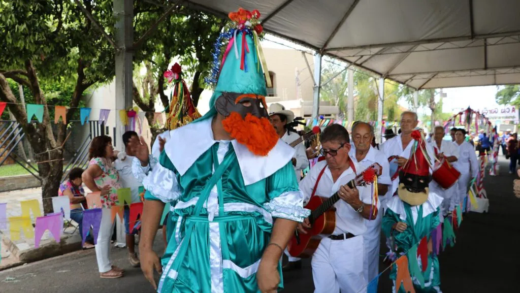 6-de-janeiro-e-dia-de-reis-folia-de-reis-tvt-news