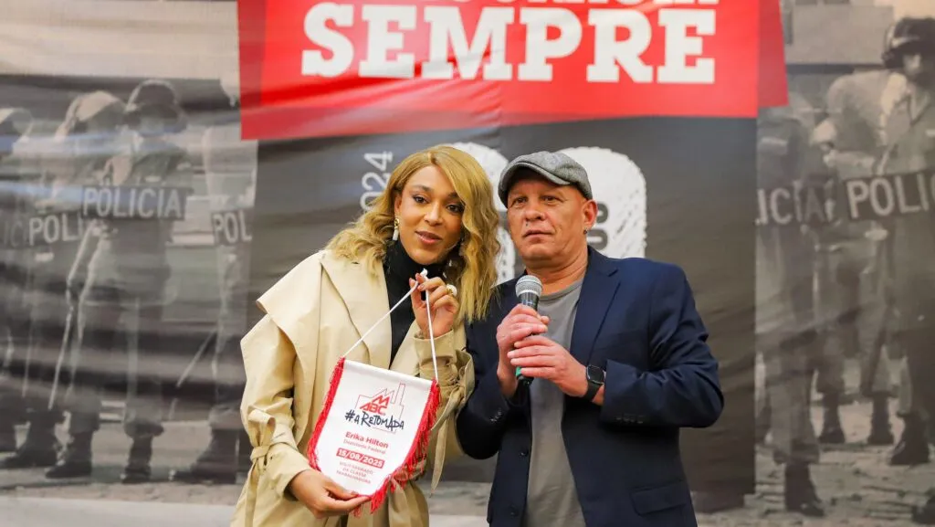 Brasil quer o fim da escala 6x1, mostra Datafolha 3 fim-da-escala-6x1-e-defesa-da-familia-e-da-fe-diz-erika-hilton-quem-defende-familia-e-religiosidade-deveria-defender-o-fim-da-escala-6x1-afirma-erika-hilton-tvt-news