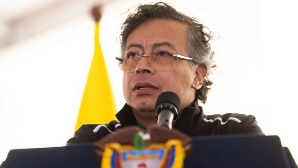 Eleições no Brasil podem ter interferência direta dos EUA 8 crime-organizado-petro-retira-embaixadora-do-equador-apos-pais-elevar-para-100percent-tarifa-sobre-seus-produtos-opetro-retira-embaixadora-do-equador-apos-pais-elevar-para-100percent-tarifas-sobre-produtos-colombianos-foto-presidencia-de-colombia-flickr-tvt-news