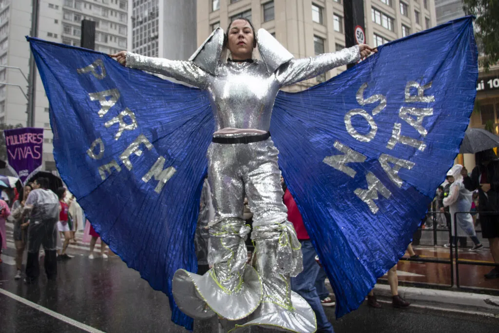 lei-maria-da-penha-e-reforcada-para-ampliar-protecao-as-mulheres-marcha-das-mulheres-na-avenida-paulista-no-dia-mundial-das-mulheres-de-2026-a-partir-desta-terca-a-lei-maria-da-penha-amplia-a-protecao-as-vitimas-de-violencia-foto-emanuela-godoy-tvt-news